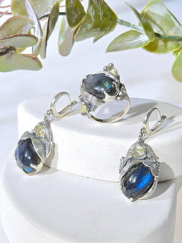 Серебряное кольцо ETERI с лабрадоритом и лимонным кварцем